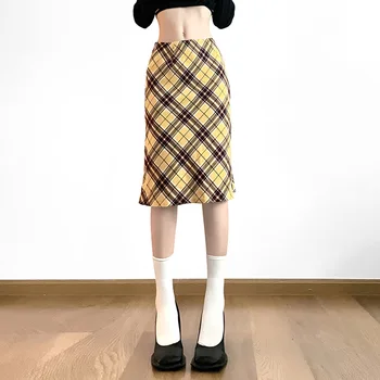 Клетчатая клетчатая юбка в стиле ретро с рыбьим хвостом 2024 Spring Girl Slim Контрастный цвет Юбки до колен для женской одежды Y2k Vintage