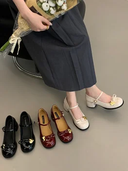 французская обувь Мэри Джейн, новая весна с квадратным носком, высокие каблуки, ретро, маленькие кожаные туфли, свадебные туфли, лакированная женская обувь