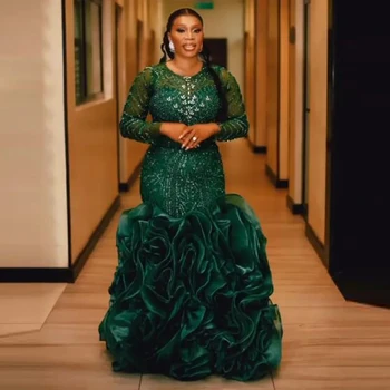 Скромные нигерийские африканские зеленые выпускные платья Роскошные кристаллы Кружевное свадебное платье Aso Ebi Юбка с рюшами Официальное платье для торжественных случаев