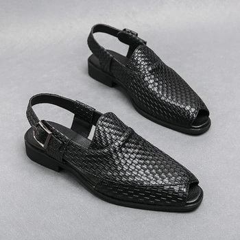  Черные сандалии для мужчин Коричневый плетеный ремешок с пряжкой Мужская обувь Досуг Отпуск Пляжная обувь Размер 38-46 Роскошная дышащая садовая обувь